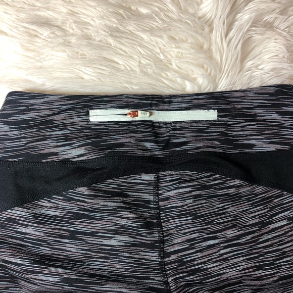 A&F Leggings worn once - Picture 3 of 4